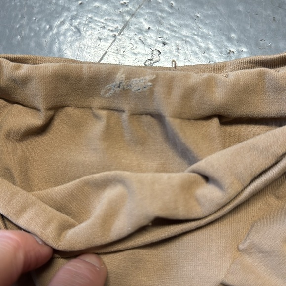 Shapewear - Picture 2 of 3